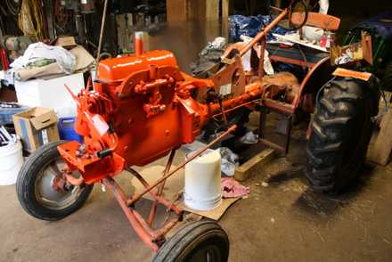 Allis chalmers B starting to look like a tractor again