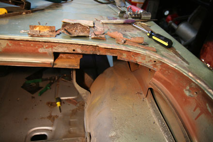 Gutter rust cut out of 1967 convertible GTO