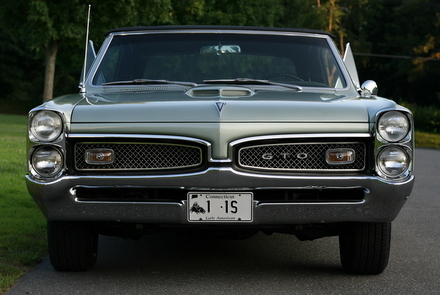 1967 GTO front view